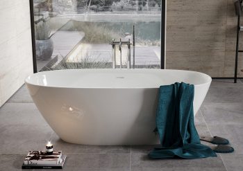 Roca Ariane Stonex® oval bathtub with click-clack waste - Image 2